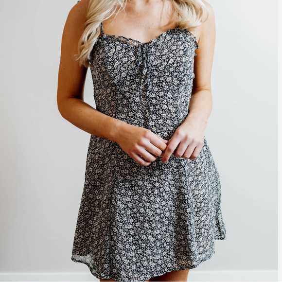 Flower Sundress - Picture 1 of 7